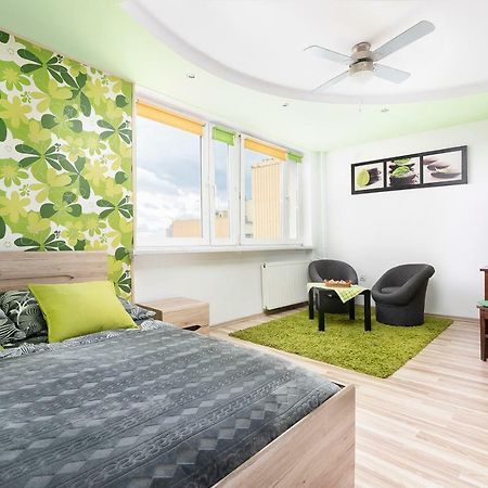 דירות ורשה Apartament Plocka 4 מראה חיצוני תמונה