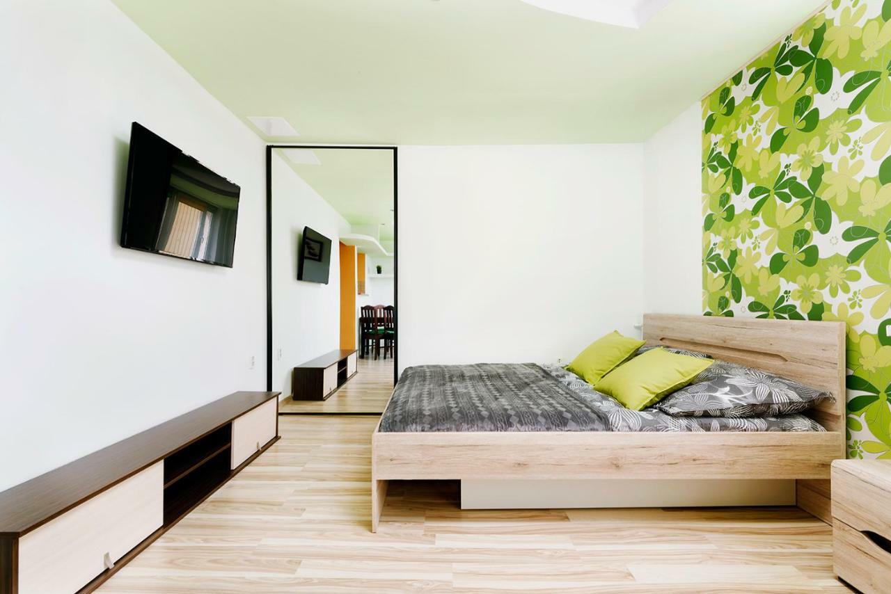 דירות ורשה Apartament Plocka 4 מראה חיצוני תמונה